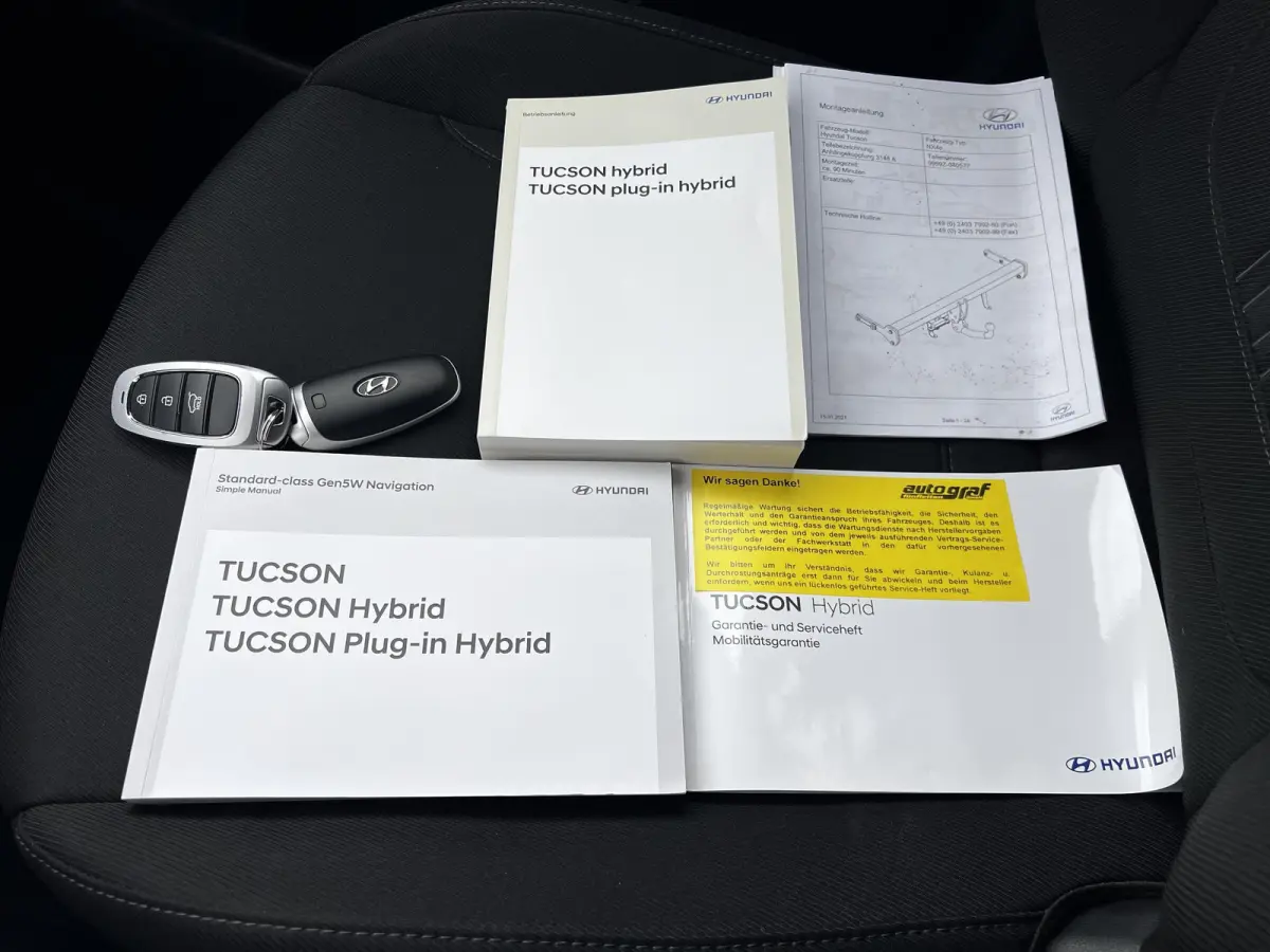 1.6 T-GDI PHEV Comfort Smart 4WD / Fabrieksgarantie tot 02-2027 / Afn. trekhaak 1.350 kg / Navigatie / Apple Carplay Android / Camera / Stuur- & stoelverwarming /19" LM wielen /