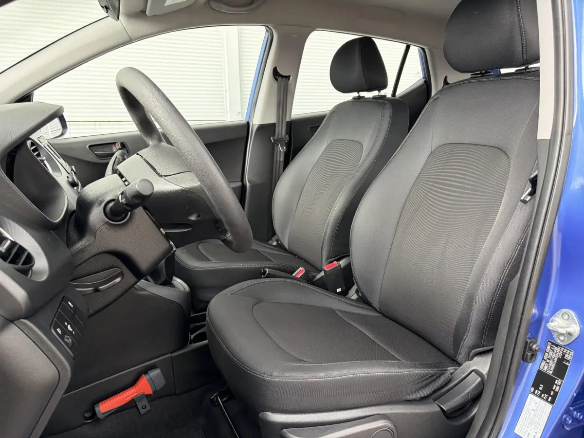 1.0i Comfort / Airco / Cruise control /