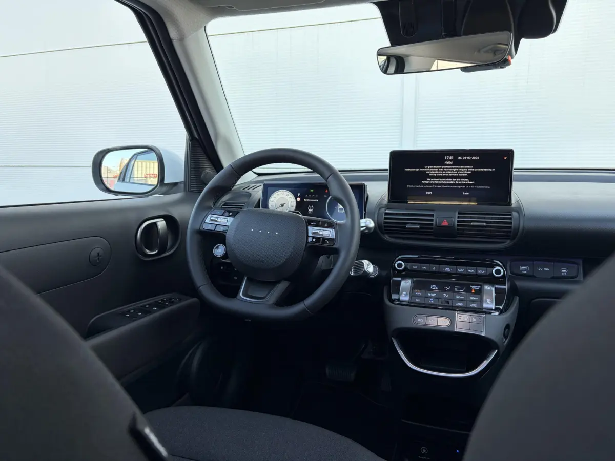 Evolve Sky 49 kWh /Winter & Tech Pack /Apple Carplay & Android Auto / Adaptieve Cruise control/ Airco Climate Control / Navigatie / 3-fase laden