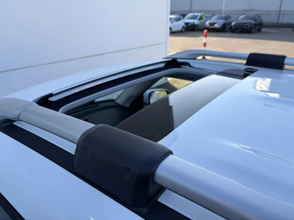 Evolve Sky 49 kWh /Winter & Tech Pack /Apple Carplay & Android Auto / Adaptieve Cruise control/ Airco Climate Control / Navigatie / 3-fase laden
