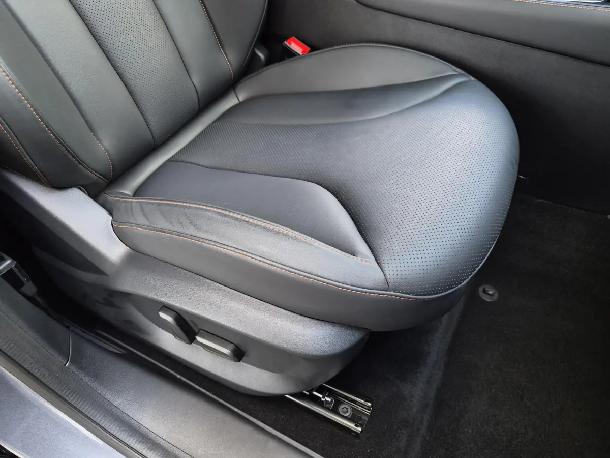 1.5 Luxury / Fabrieksgarantie tot 12-2032<150.000 km / Stuur- & Stoelverwarming / Elektrische achterklep / Rondomzicht camera / Apple Carplay Android Auto / Adaptief cruise control / Draadlo