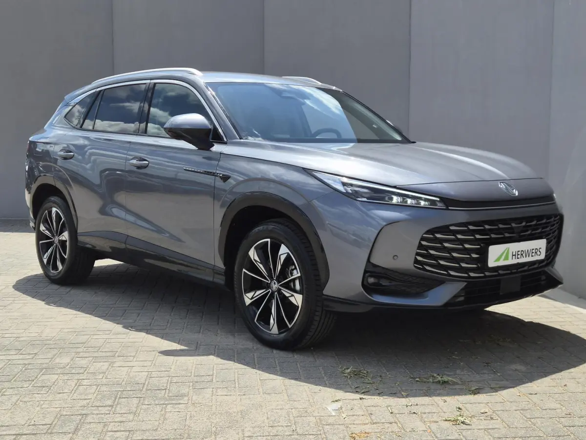 1.5 Luxury / Fabrieksgarantie tot 12-2032<150.000 km / Stuur- & Stoelverwarming / Elektrische achterklep / Rondomzicht camera / Apple Carplay Android Auto / Adaptief cruise control / Draadlo