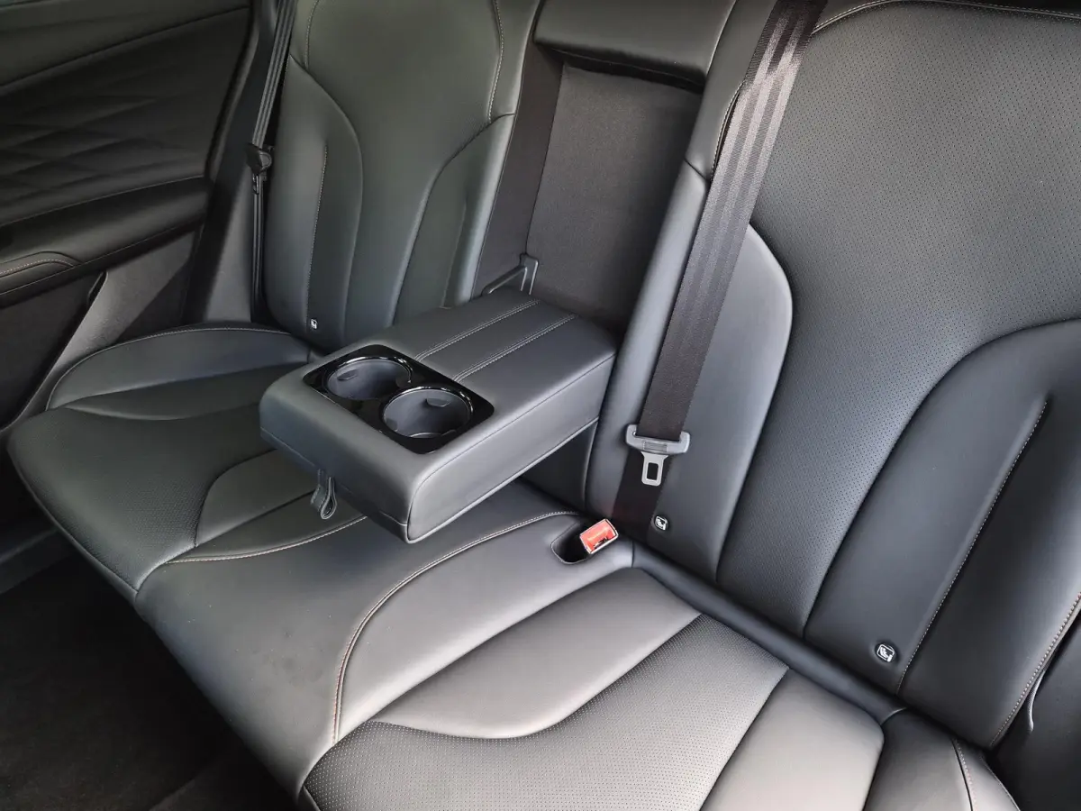1.5 Luxury / Fabrieksgarantie tot 12-2032<150.000 km / Stuur- & Stoelverwarming / Elektrische achterklep / Rondomzicht camera / Apple Carplay Android Auto / Adaptief cruise control / Draadlo