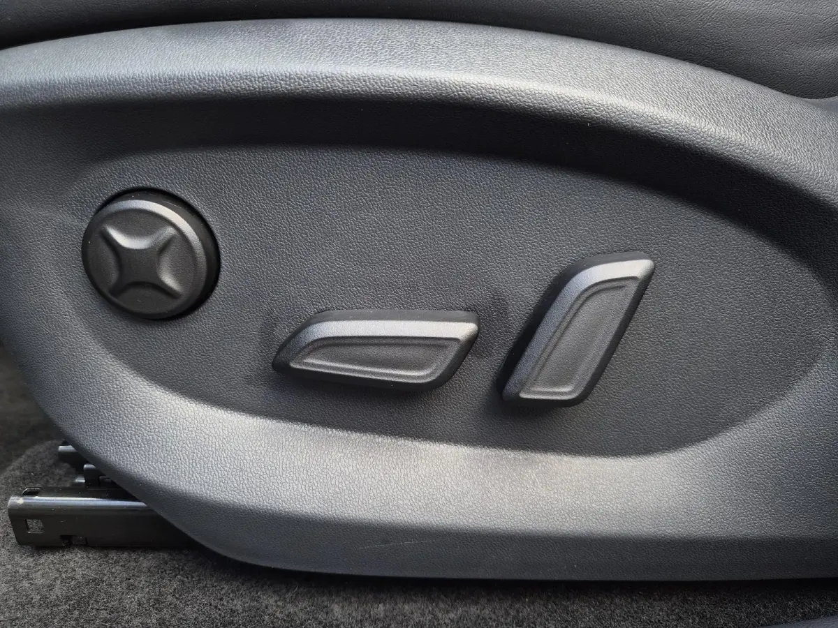 1.5 Luxury / Fabrieksgarantie tot 12-2032<150.000 km / Stuur- & Stoelverwarming / Elektrische achterklep / Rondomzicht camera / Apple Carplay Android Auto / Adaptief cruise control / Draadlo