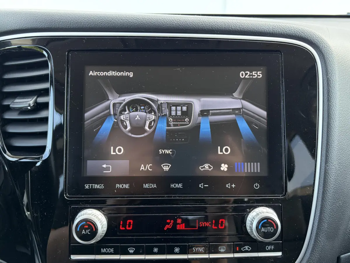 2.4 PHEV Intense / Trekhaak ( 1500 kg ) / Apple Carplay/Android Auto / Cruise control / | Apple Carplay/Android Auto | Comfort-tec synthetisch lederen bekleding | LED koplampen