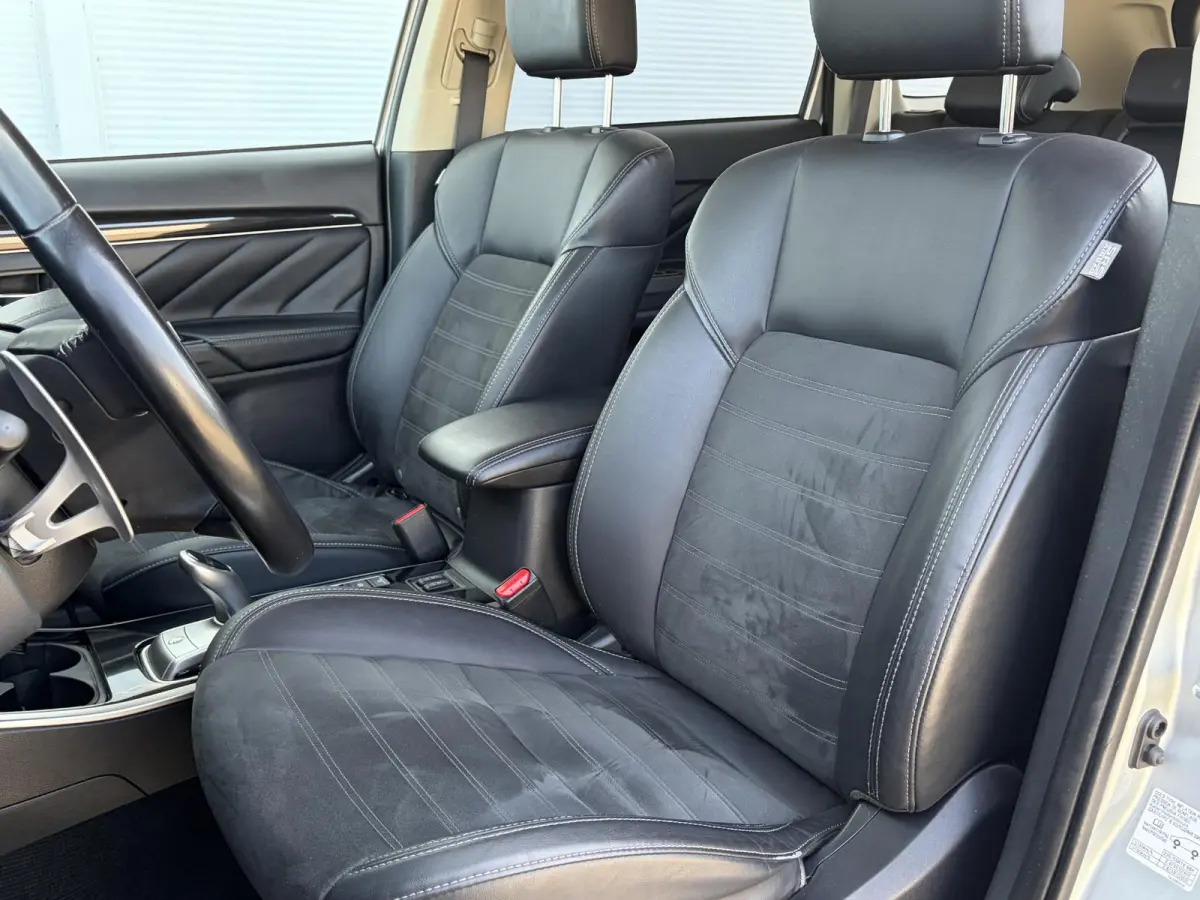 2.4 PHEV Intense / Trekhaak ( 1500 kg ) / Apple Carplay/Android Auto / Cruise control / | Apple Carplay/Android Auto | Comfort-tec synthetisch lederen bekleding | LED koplampen