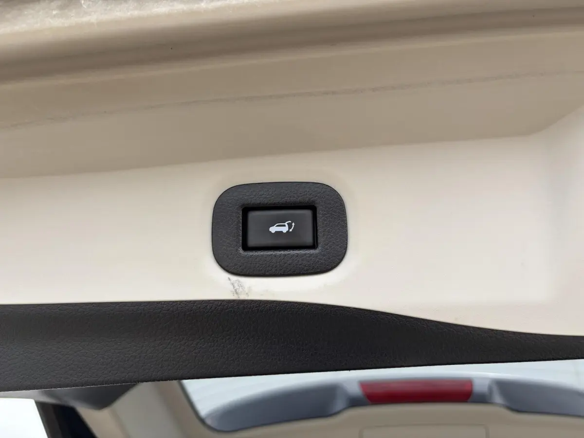 1.6 DIG-T N-Connecta / Trekhaak (  1800 kg ) / Airco (automatisch) / Cruise control /