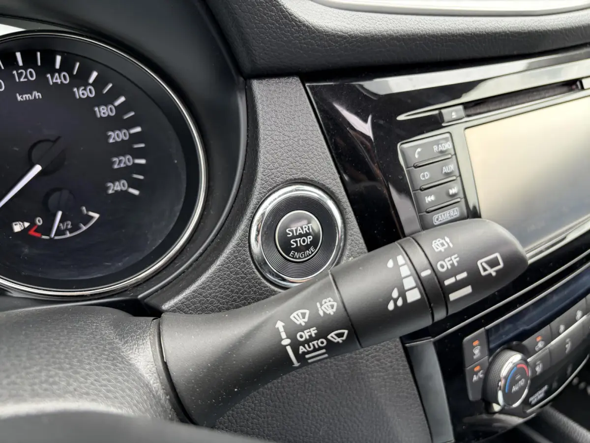 1.6 DIG-T N-Connecta / Trekhaak (  1800 kg ) / Airco (automatisch) / Cruise control /