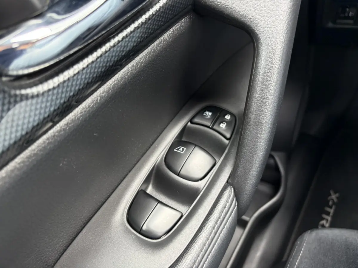 1.6 DIG-T N-Connecta / Trekhaak (  1800 kg ) / Airco (automatisch) / Cruise control /