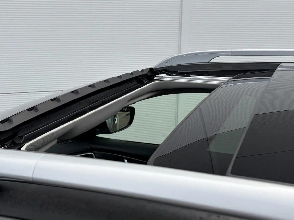 1.6 DIG-T N-Connecta / Trekhaak (  1800 kg ) / Airco (automatisch) / Cruise control /