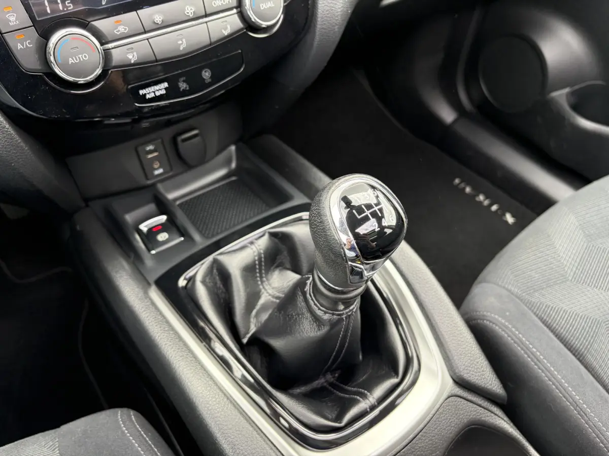 1.6 DIG-T N-Connecta / Trekhaak (  1800 kg ) / Airco (automatisch) / Cruise control /