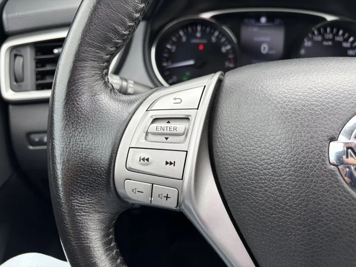 1.6 DIG-T N-Connecta / Trekhaak (  1800 kg ) / Airco (automatisch) / Cruise control /