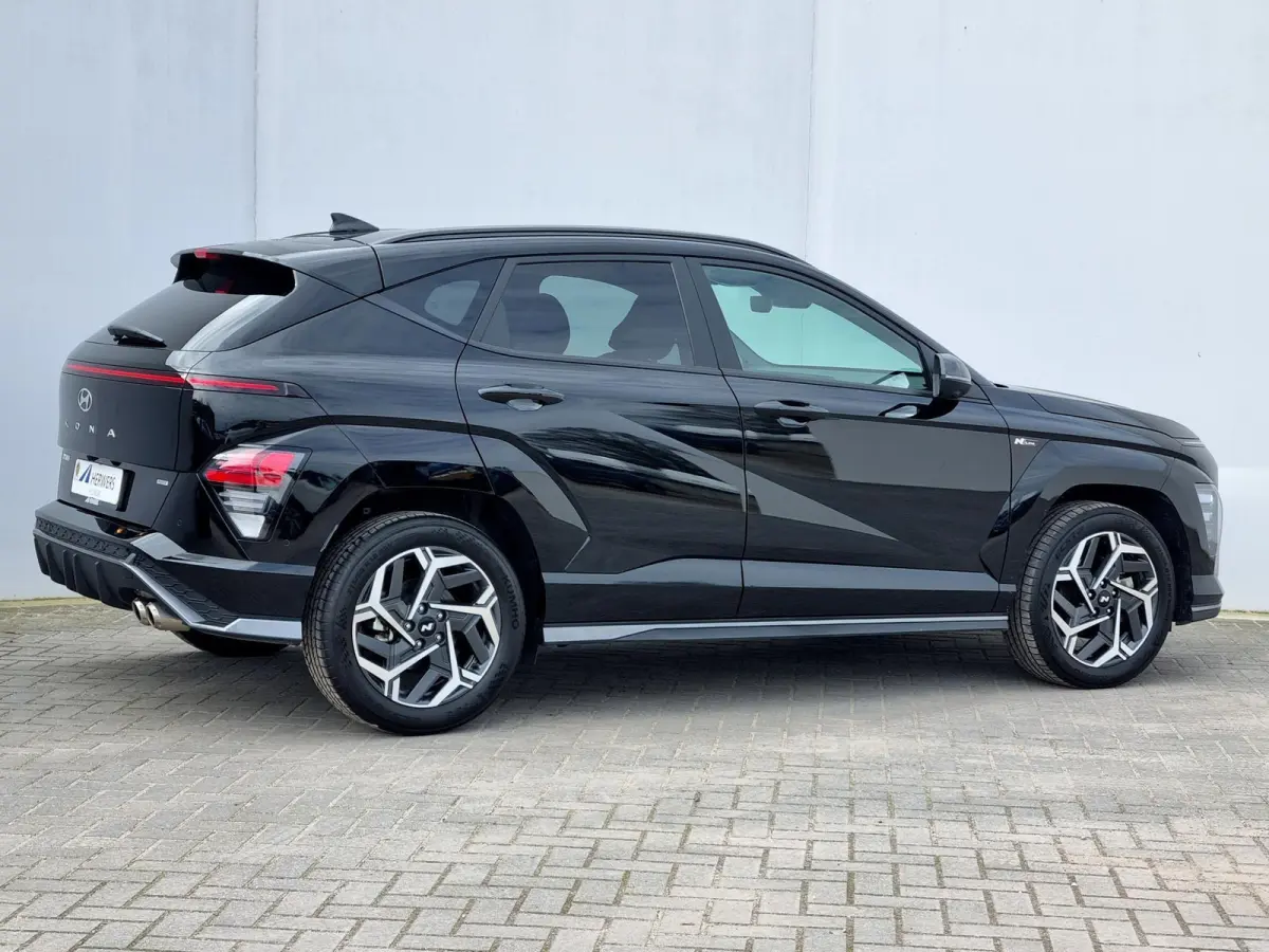 1.6 GDI HEV N Line ** Nu met € 4.500 Voordeel ** Nieuw uit voorraad leverbaar ** | Abyss Black Pearl | Apple Carplay/Android Auto | Audio installatie premium