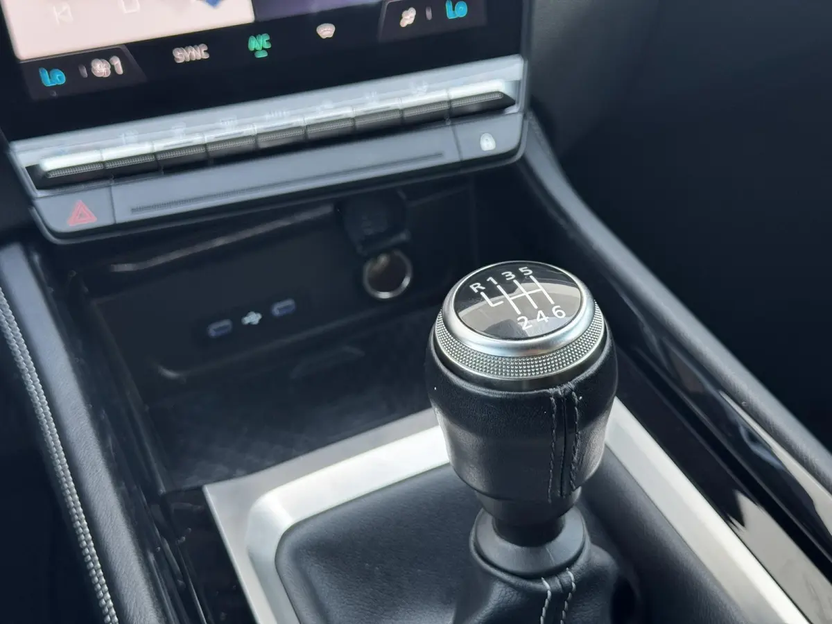 1.2 mild hybrid advanced 130 techno / Apple Carplay & Android Auto / Keyless / 19'' Lichtmetalen Velgen / Navigatie