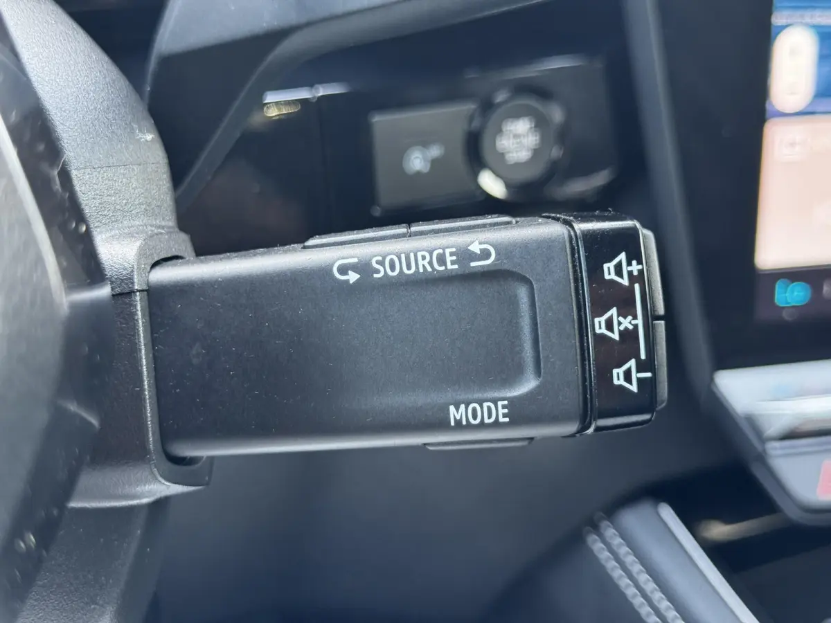 1.2 mild hybrid advanced 130 techno / Apple Carplay & Android Auto / Keyless / 19'' Lichtmetalen Velgen / Navigatie