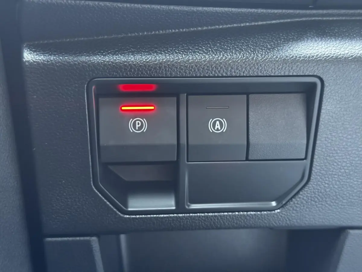 1.2 mild hybrid advanced 130 techno / Apple Carplay & Android Auto / Keyless / 19'' Lichtmetalen Velgen / Navigatie