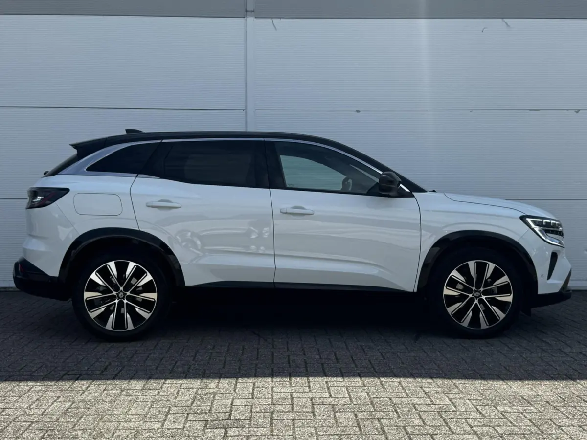 1.2 mild hybrid advanced 130 techno / Apple Carplay & Android Auto / Keyless / 19'' Lichtmetalen Velgen / Navigatie