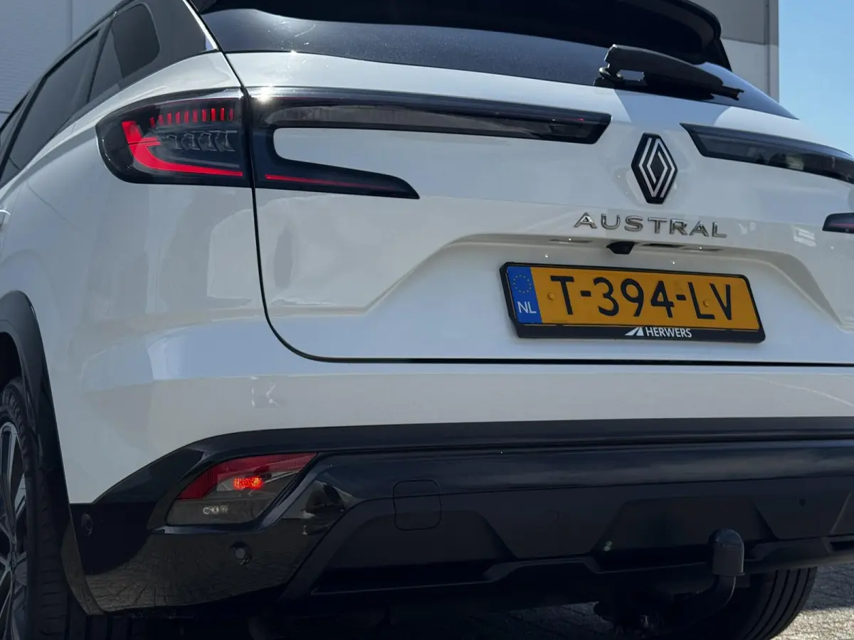 1.2 mild hybrid advanced 130 techno / Apple Carplay & Android Auto / Keyless / 19'' Lichtmetalen Velgen / Navigatie