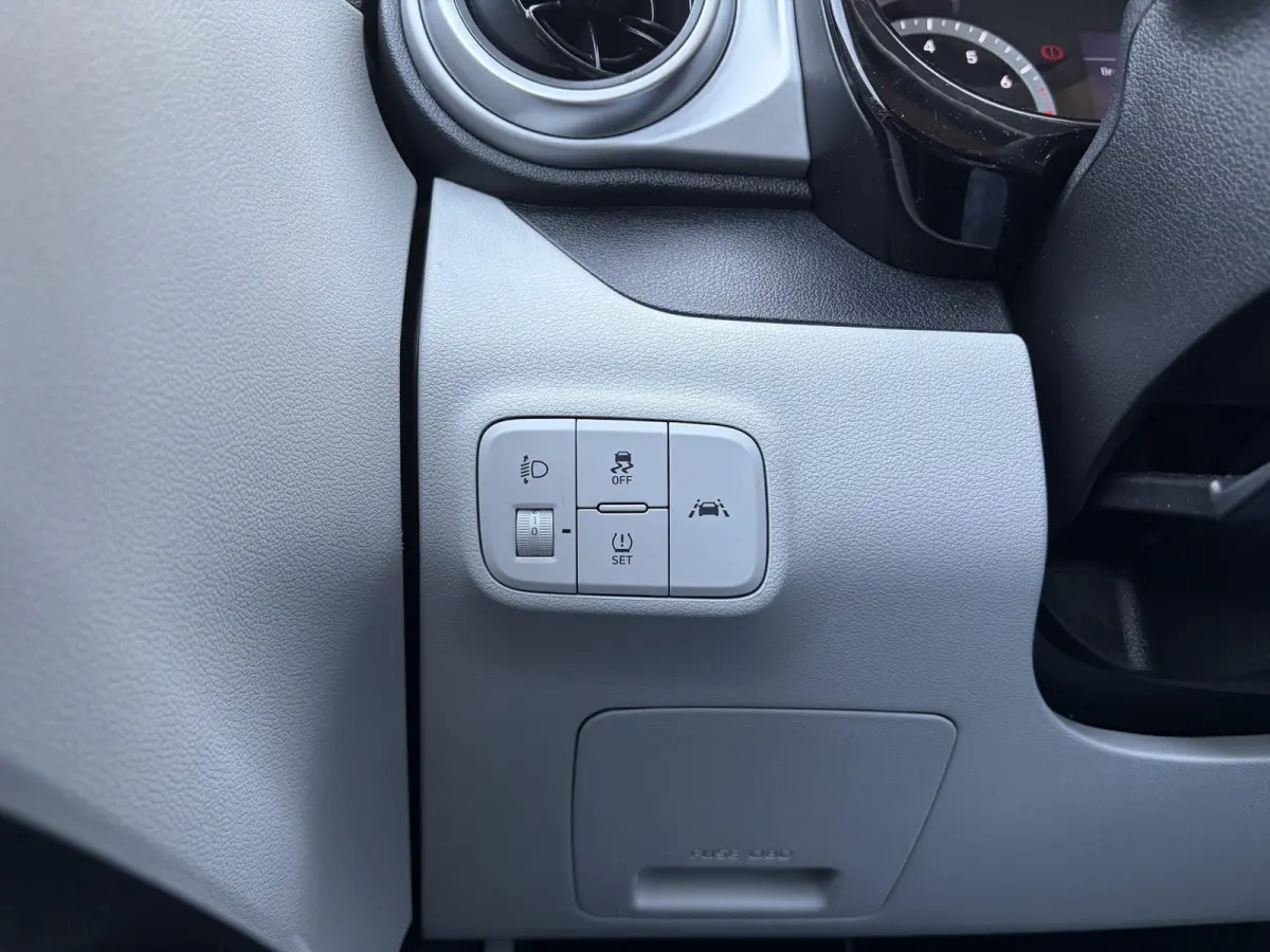 1.0 Premium / Airco / Apple Carplay/Android Auto / Cruise control /