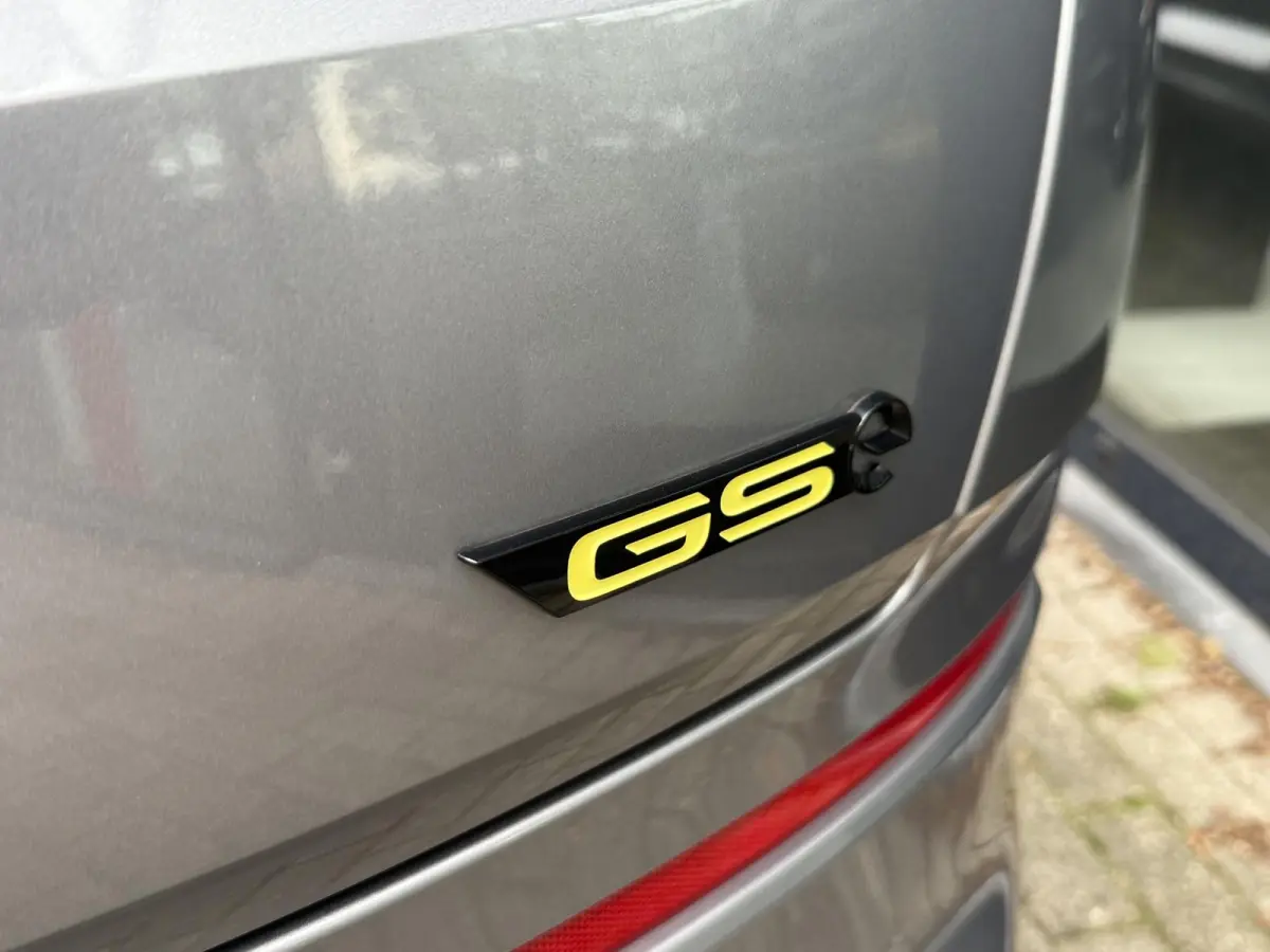 1.6 Turbo Plug-In Hybrid GS | Navigatie | PDC + Camera | Stoel/stuurverwarming | ECC | CarPlay |