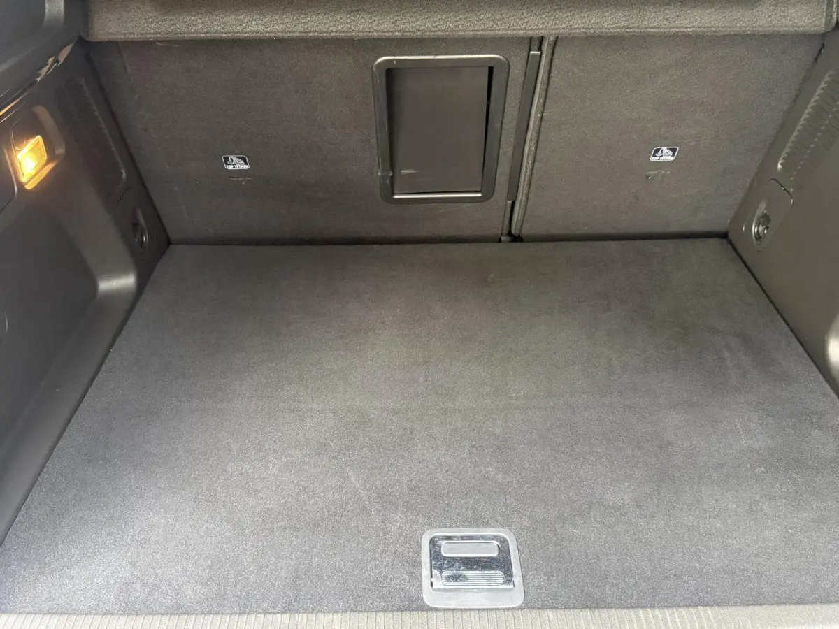 1.6 Turbo Plug-In Hybrid GS | Navigatie | PDC + Camera | Stoel/stuurverwarming | ECC | CarPlay |