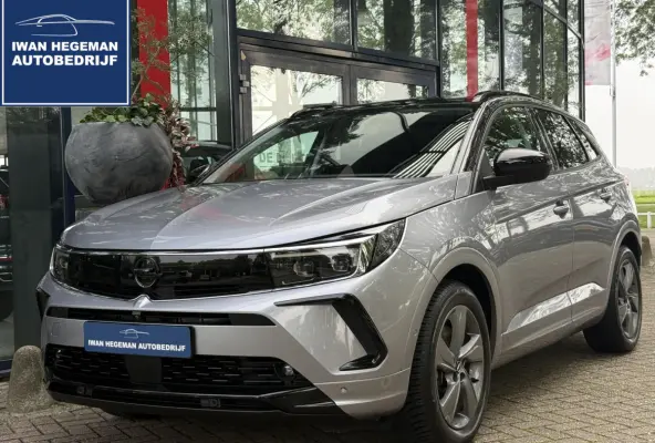 1.6 Turbo Plug-In Hybrid GS | Navigatie | PDC + Camera | Stoel/stuurverwarming | ECC | CarPlay |