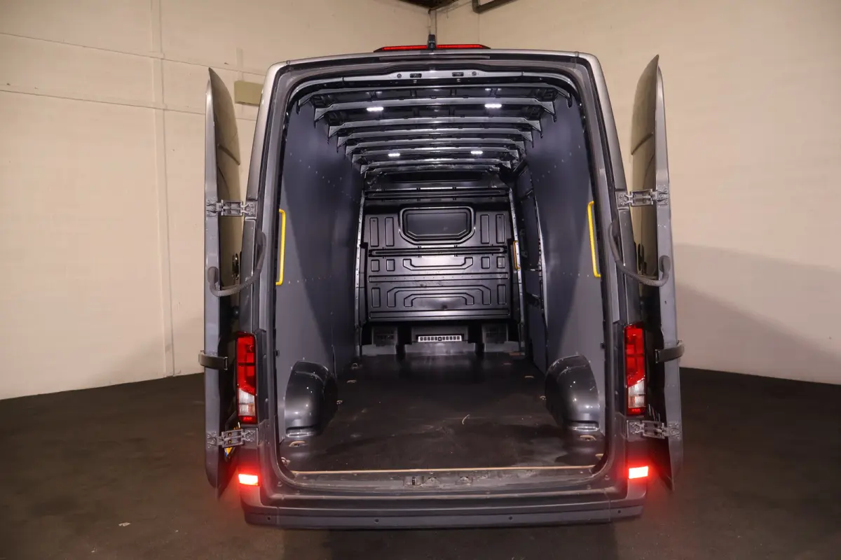 3.180 L4 H3 Automaat Led Navigatie Massagestoel
