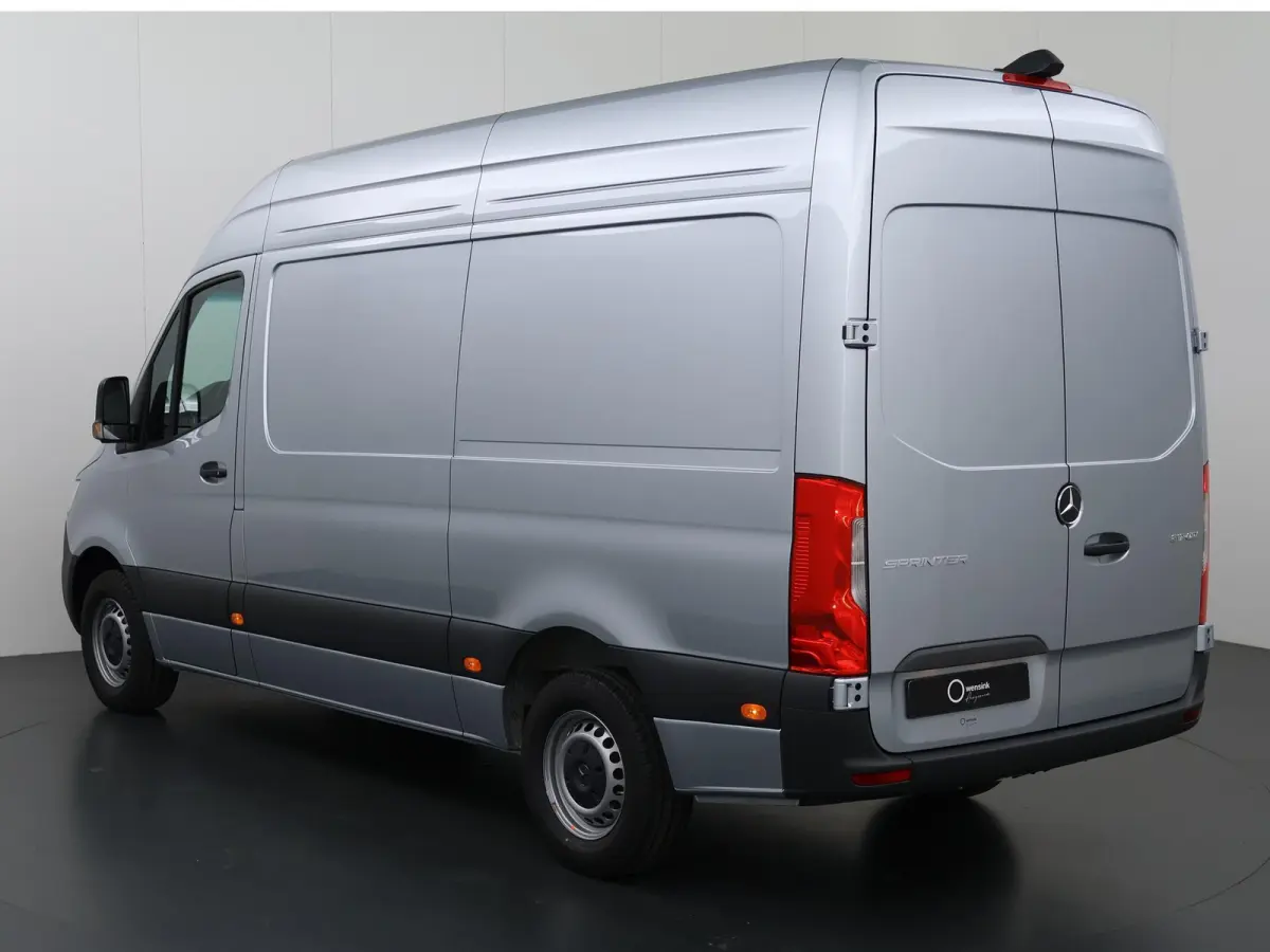 317 CDI L2 H2 RWD PRO | Smartphone integratie pakket | 10.25" MBUX Systeem | Achteruitrijcamera | 3500 KG Trekgewicht |