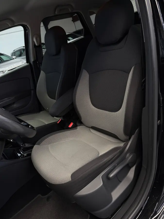 Captur TCe Expression Bluetooth