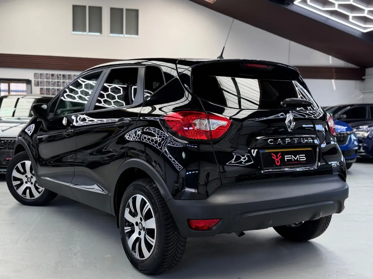 Captur TCe Expression Bluetooth
