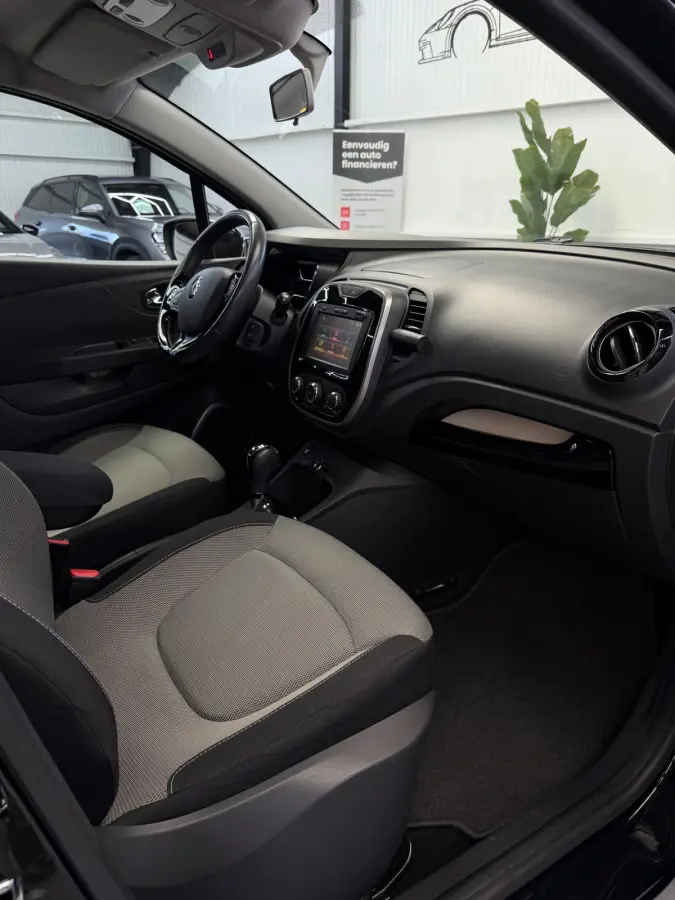 Captur TCe Expression Bluetooth
