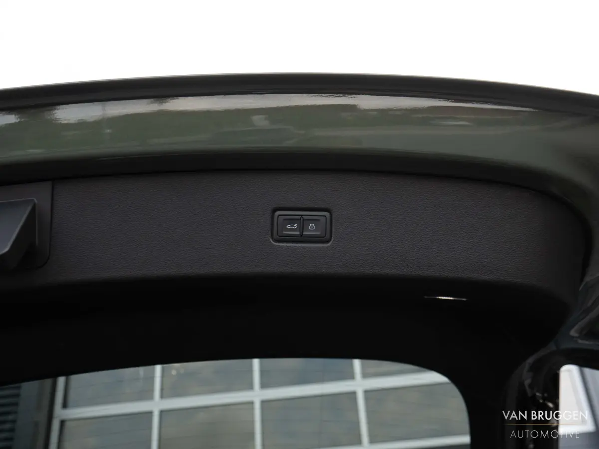 55 TFSI e S-Line Pano RS-Stoelen Luchtv Trekhaak B&O 360 BTW