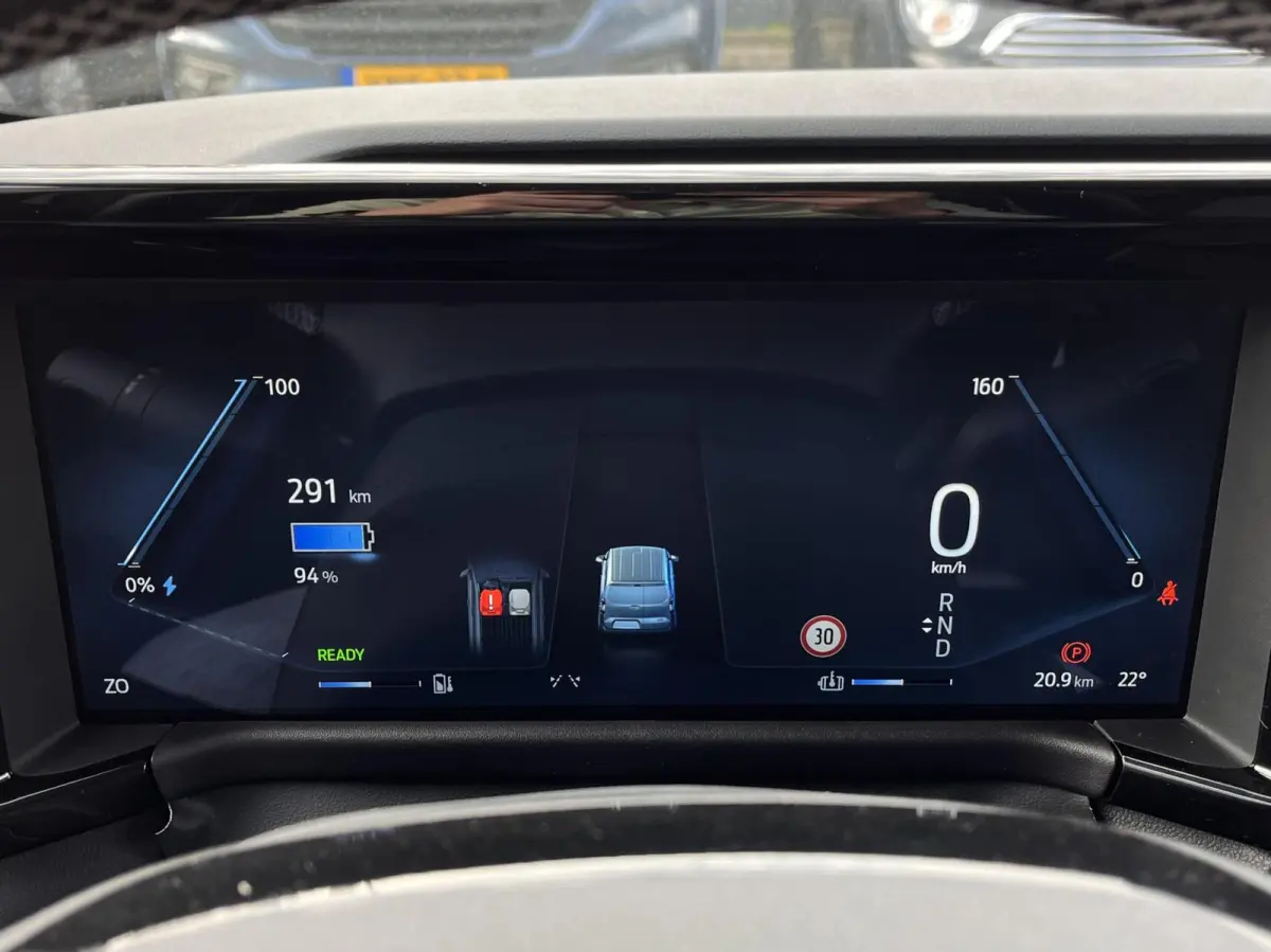 Limited 46 kWh 136PK Trekhaak Winterpack Cruise Carplay-Navi Camera Parkeersensoren Climate *Nieuw*