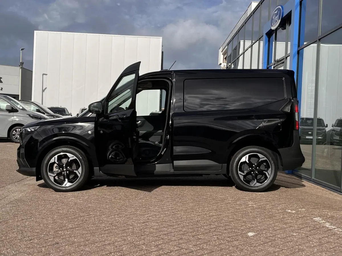 Limited 46 kWh 136PK Trekhaak Winterpack Cruise Carplay-Navi Camera Parkeersensoren Climate *Nieuw*