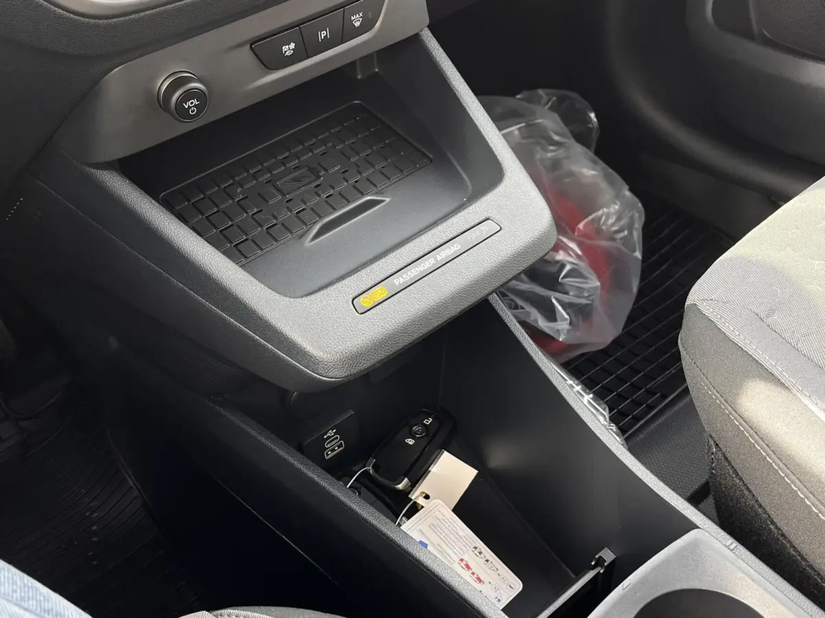 Limited 46 kWh 136PK Trekhaak Winterpack Cruise Carplay-Navi Camera Parkeersensoren Climate *Nieuw*
