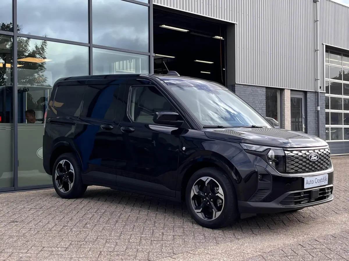 Limited 46 kWh 136PK Trekhaak Winterpack Cruise Carplay-Navi Camera Parkeersensoren Climate *Nieuw*
