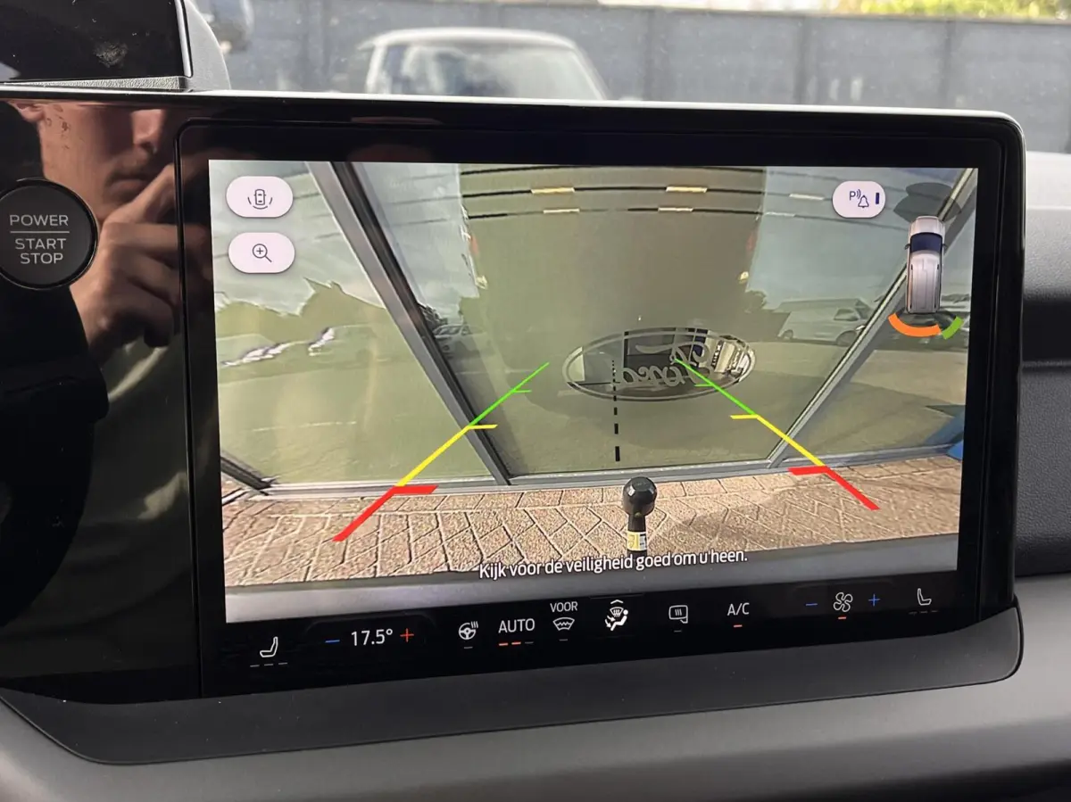 Limited 46 kWh 136PK Trekhaak Winterpack Cruise Carplay-Navi Camera Parkeersensoren Climate *Nieuw*