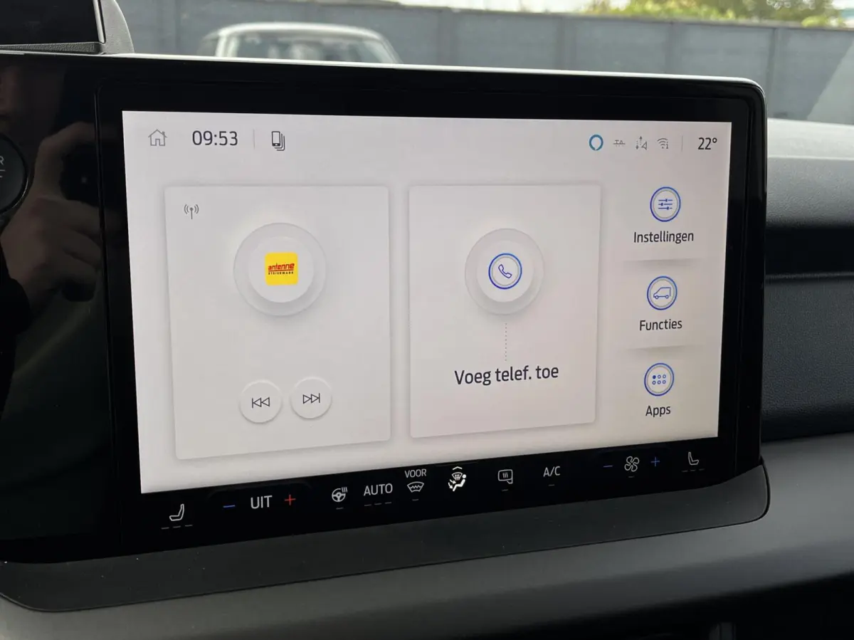 Limited 46 kWh 136PK Trekhaak Winterpack Cruise Carplay-Navi Camera Parkeersensoren Climate *Nieuw*