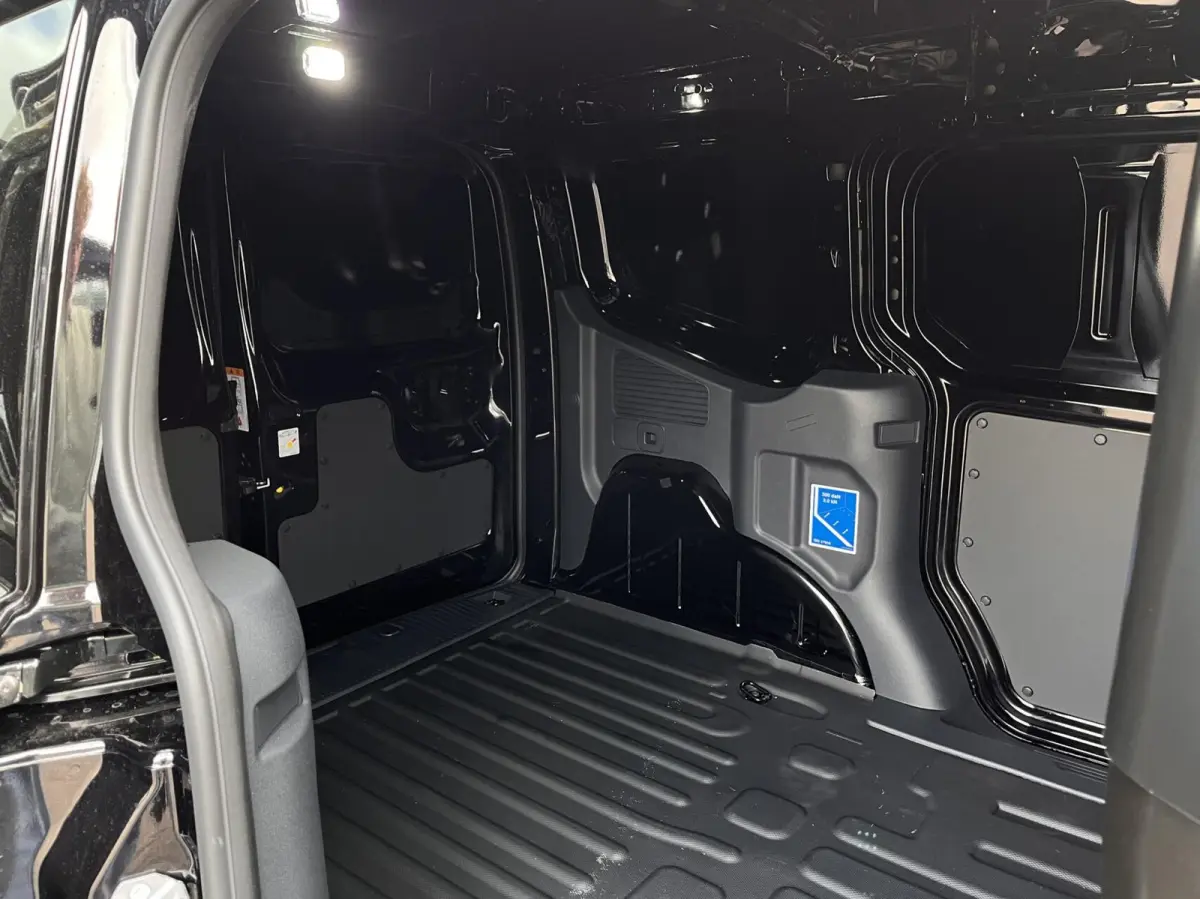 Limited 46 kWh 136PK Trekhaak Winterpack Cruise Carplay-Navi Camera Parkeersensoren Climate *Nieuw*