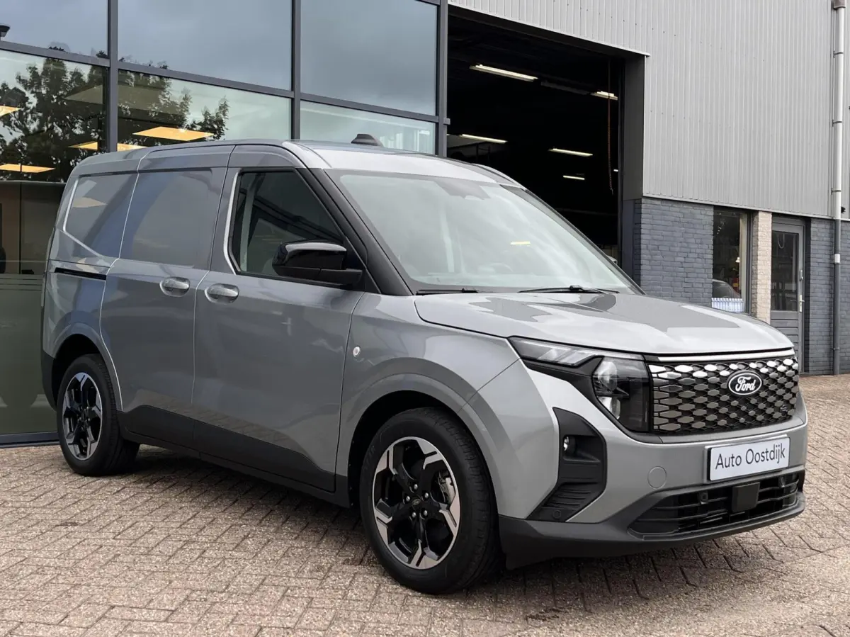 Limited 46 kWh 136PK Trekhaak Winterpack Cruise Carplay-Navi Camera Parkeersensoren Climate *Nieuw*