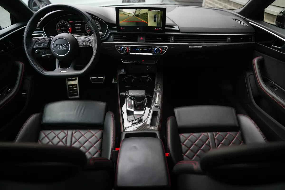 45 TFSI 266 pk Quattro S Edition 2 x S-Line / BTW-Auto/ Matrix-Led/ RS-Stoelen/ Stoel.Verw/ Head-Up/ 360-Camera/ Carbon/ 20'' LMV