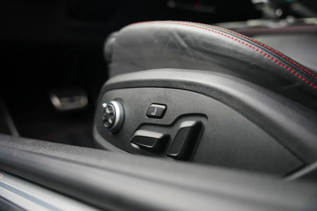 45 TFSI 266 pk Quattro S Edition 2 x S-Line / BTW-Auto/ Matrix-Led/ RS-Stoelen/ Stoel.Verw/ Head-Up/ 360-Camera/ Carbon/ 20'' LMV