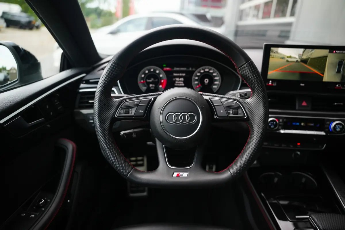 45 TFSI 266 pk Quattro S Edition 2 x S-Line / BTW-Auto/ Matrix-Led/ RS-Stoelen/ Stoel.Verw/ Head-Up/ 360-Camera/ Carbon/ 20'' LMV