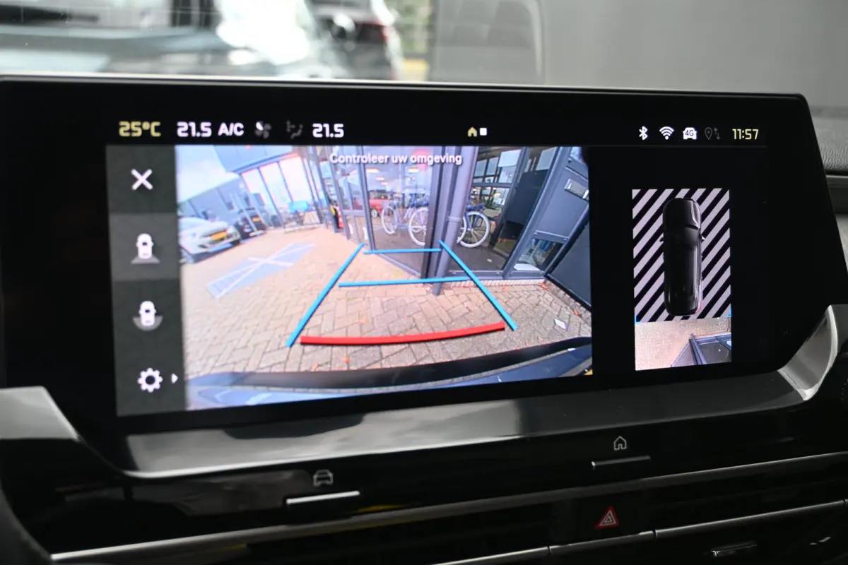 1.6 Plug-in Hybrid 180 Plus | Navigatie | Vol-Leder | Elektr. Stoelen met massage functie | Keyless Entry&Start | Dodehoekdetectie | HUD | 19"LMV !!