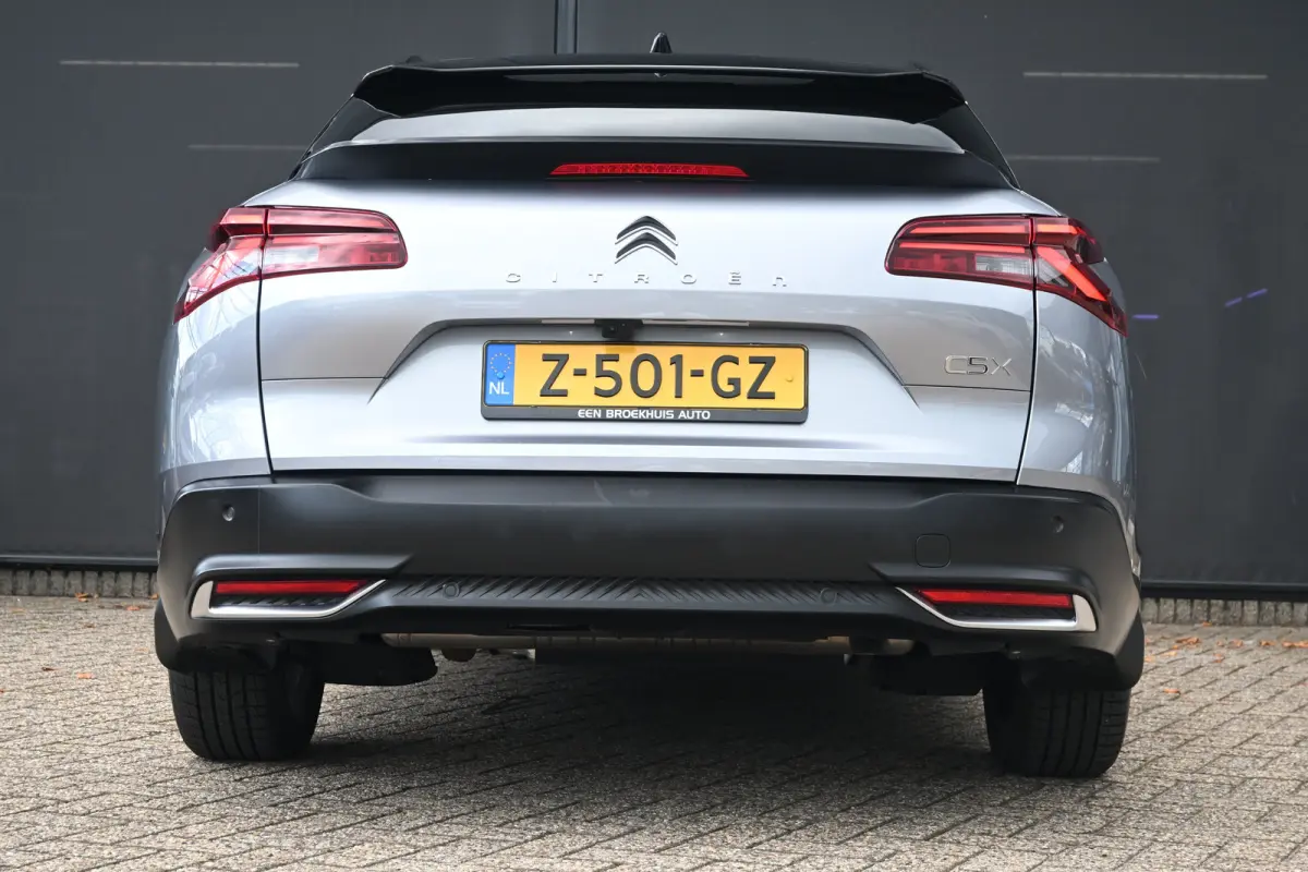 1.6 Plug-in Hybrid 180 Plus | Navigatie | Vol-Leder | Elektr. Stoelen met massage functie | Keyless Entry&Start | Dodehoekdetectie | HUD | 19"LMV !!