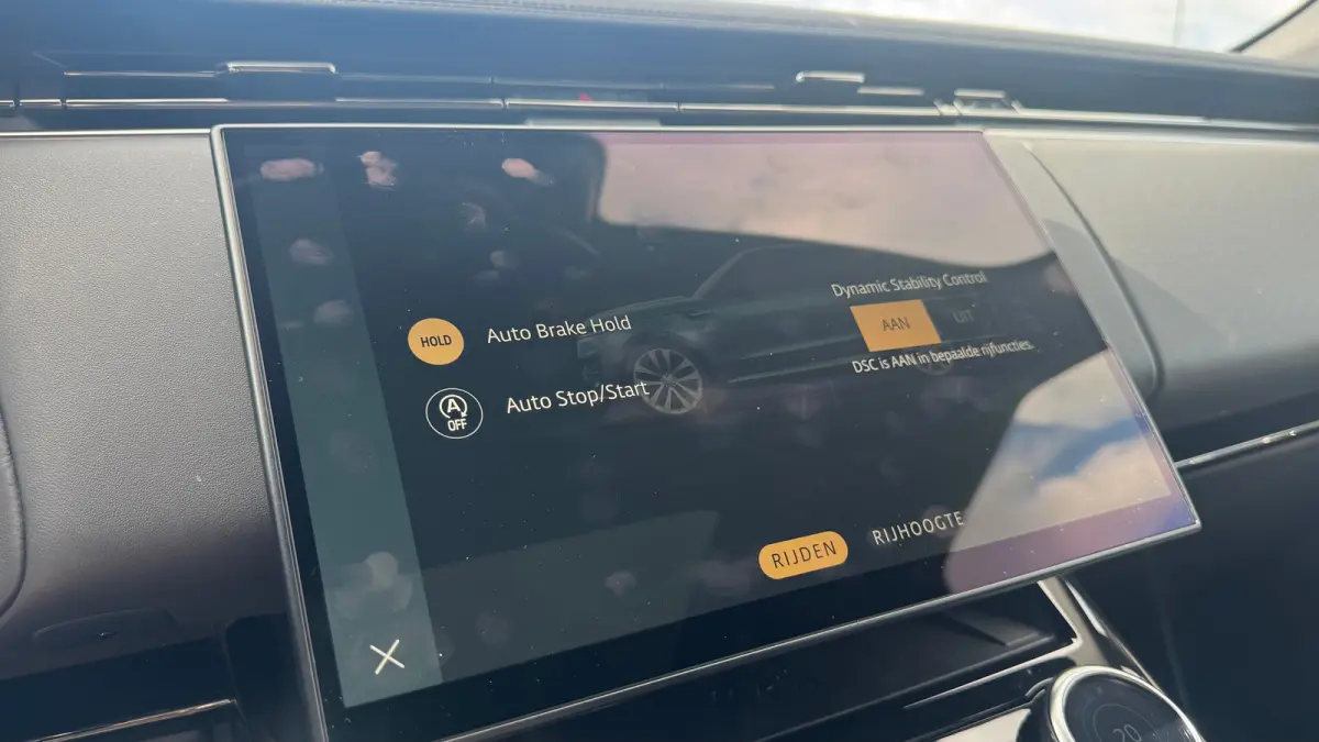 Ranger Rover Sport 3.0 P440E HSE DYNAMIC / NAVI / FULL-LED / CLIMA / LEDER / CAMERA / KEYLESS / MERIDIAN AUDIO / ADAPT. CRUISE / PANO. DAK / BLACK PACK / ELEKTRISCHE TREKHAAK !!