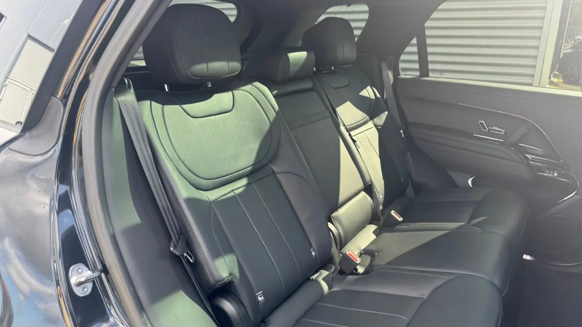 Ranger Rover Sport 3.0 P440E HSE DYNAMIC / NAVI / FULL-LED / CLIMA / LEDER / CAMERA / KEYLESS / MERIDIAN AUDIO / ADAPT. CRUISE / PANO. DAK / BLACK PACK / ELEKTRISCHE TREKHAAK !!