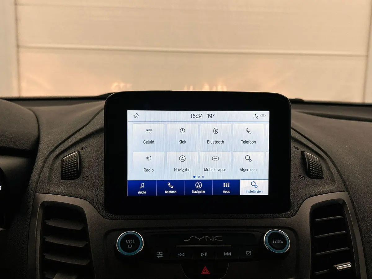 1.5 EcoBlue L2 Trend Automaat Navigatie Airco Parkeersensoren Cruise Control Camera