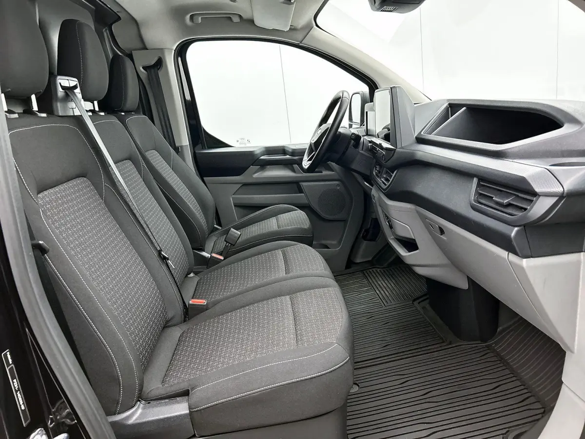 300 2.0 TDCI L2H1 Trend Nieuw Model Automaat Ford Transit Custom 300 2.0 TDCI L2H1 Trend NM Automaat Airco Navi Cruise PDC Camera