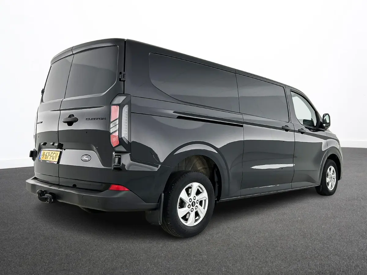 300 2.0 TDCI L2H1 Trend Nieuw Model Automaat Ford Transit Custom 300 2.0 TDCI L2H1 Trend NM Automaat Airco Navi Cruise PDC Camera